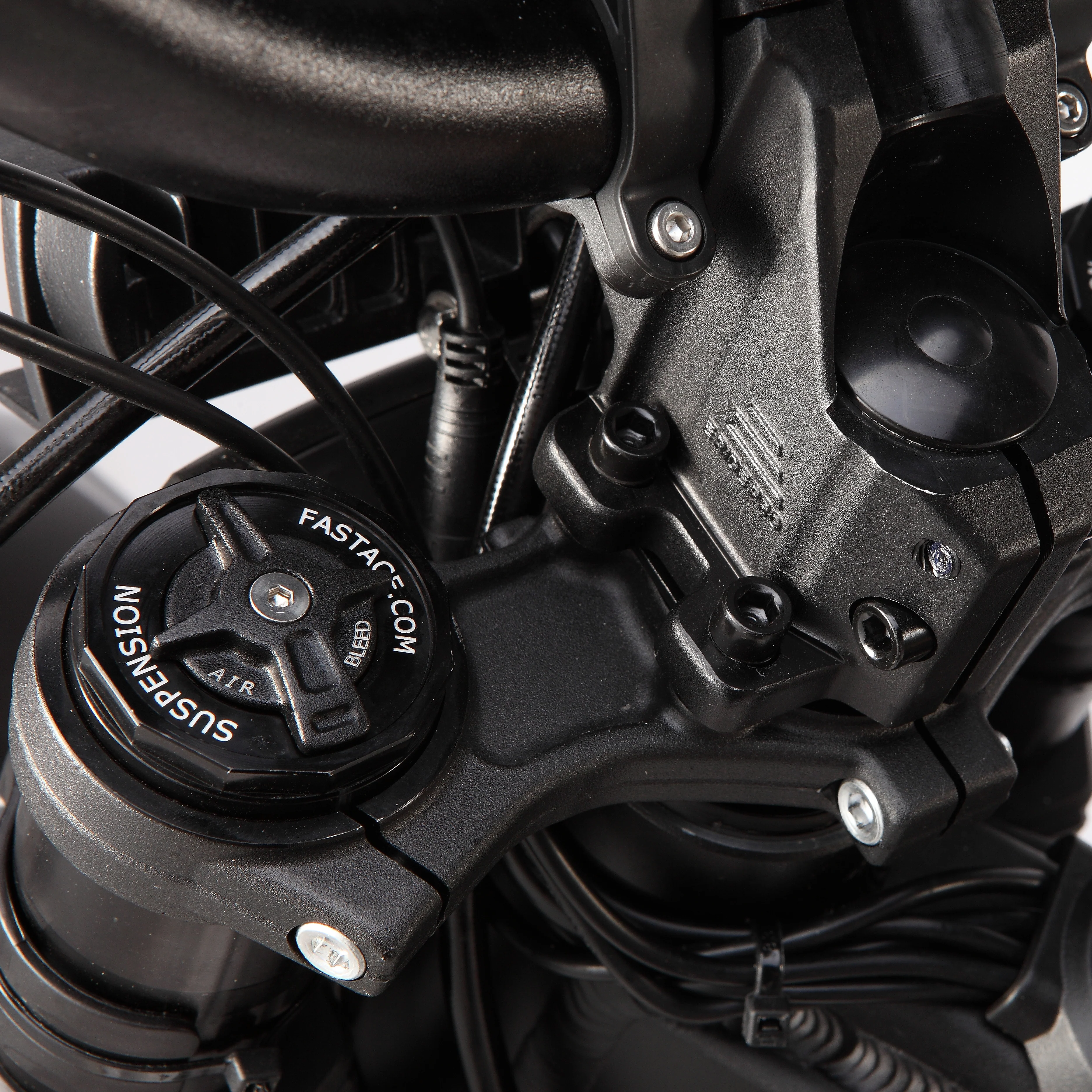 E Ride Pro SR | 72V 25KW 50AH | Fastest Electric Dirt Bike - Image 4