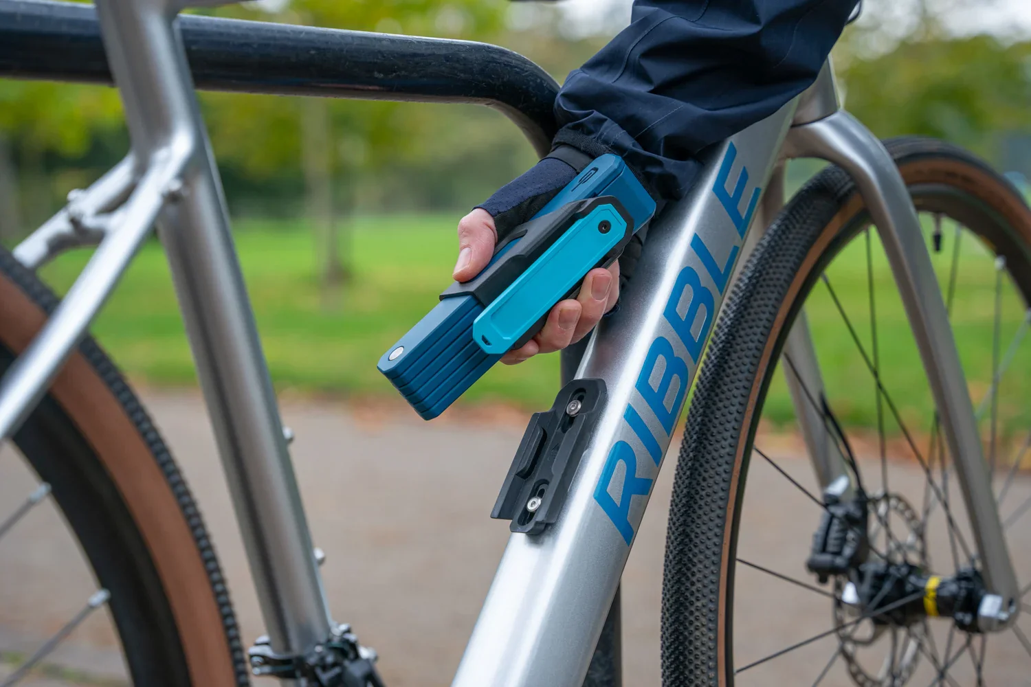 Hiplok SWITCH Folding Bike Lock Compact - For E-Bikes, E-scooters, E-motos - Image 9