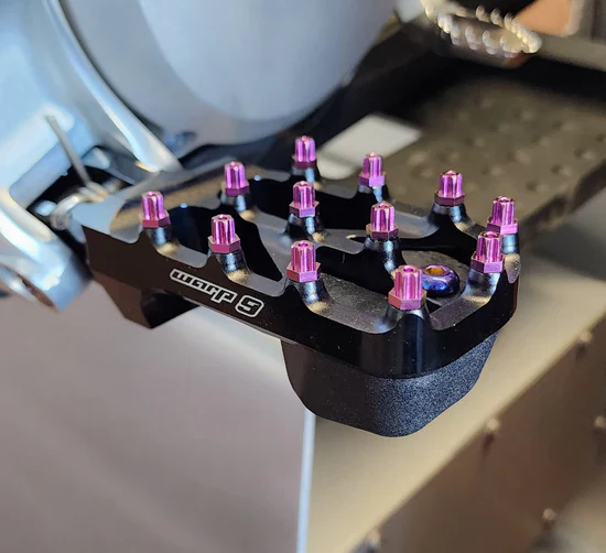 Elite Foot peg Sliders by Warp 9 - Image 3